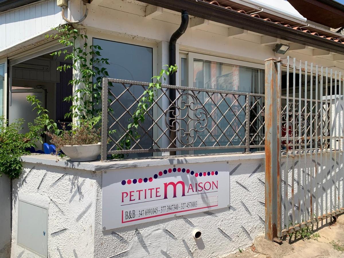 B&B Petite Maison Posada  Exterior photo